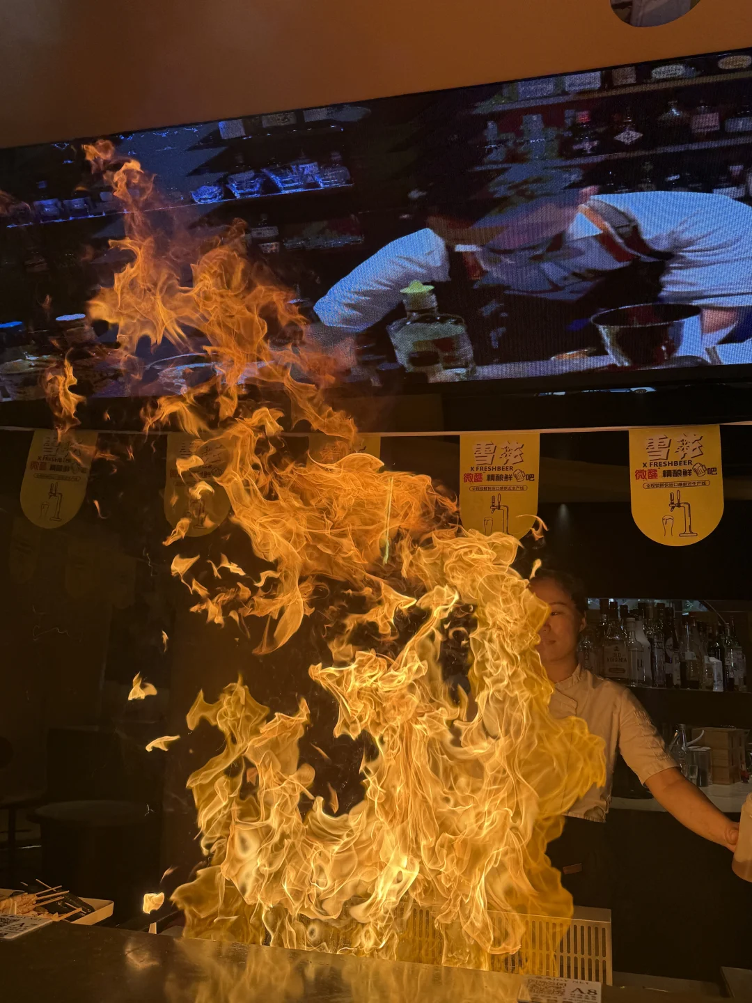 周末微醺红酒品鉴+爆汁铁板烧鸟太绝了！