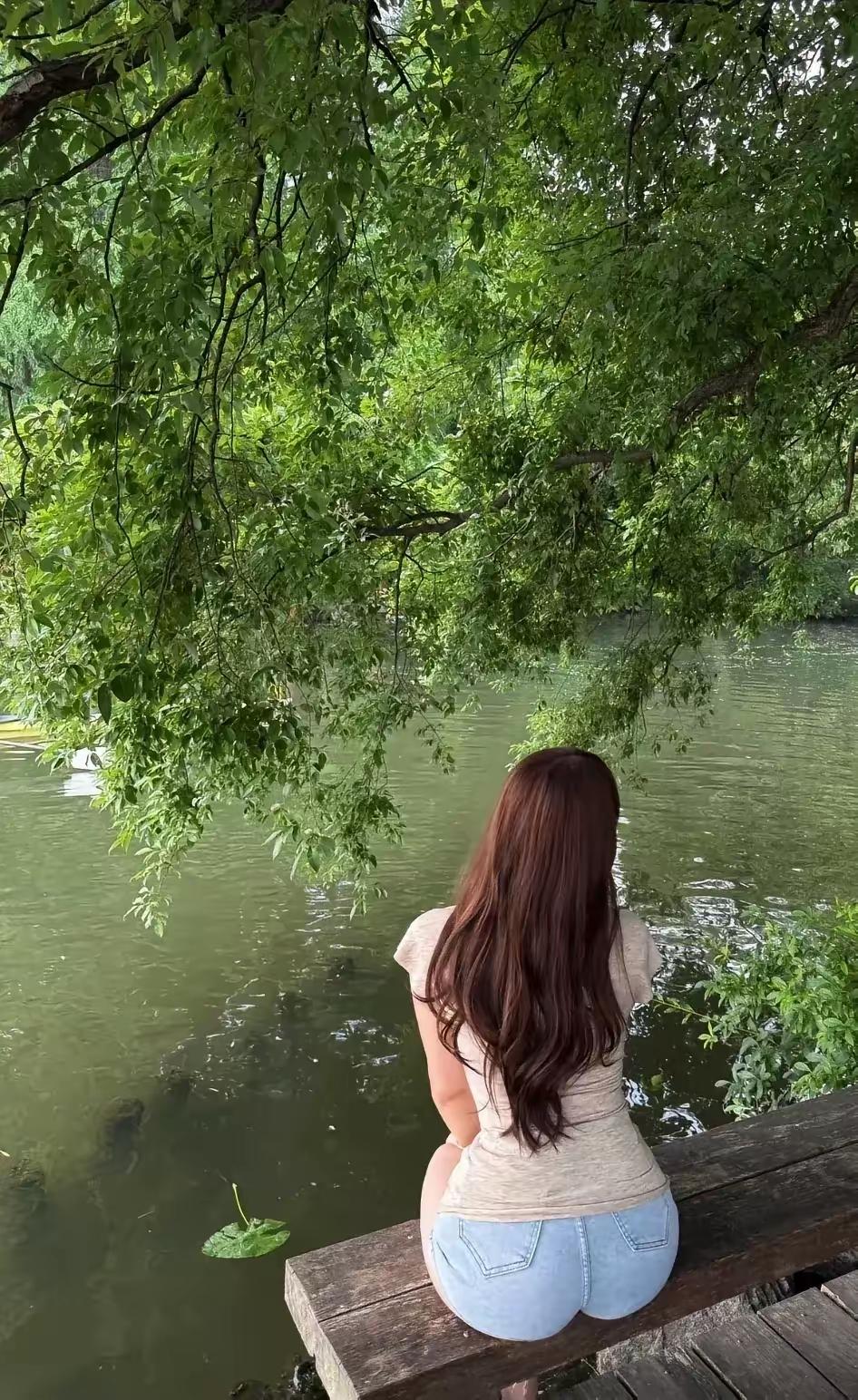 啊！春天的你那么美，期待与你相逢…
春天的美照 春天里的色调