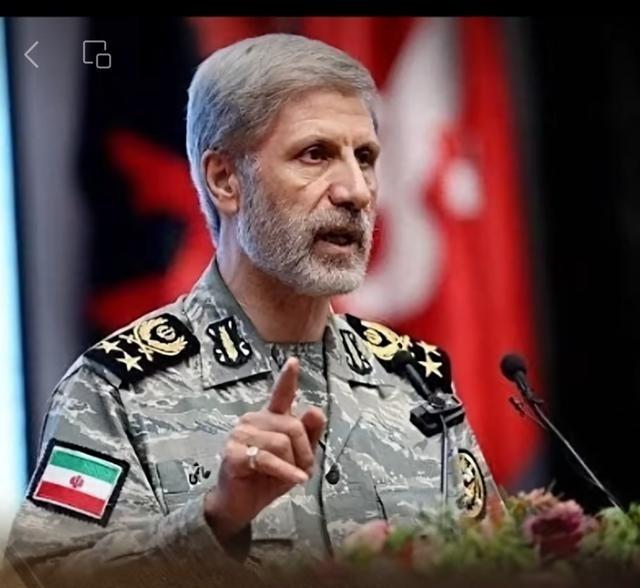 一觉醒来喜忧参半，伊朗决定一出，特朗普改主意了？第一，喜的是局势没有升级。特朗普