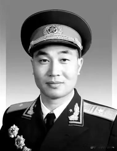 王六生
王六生，原名王盛其，1917年5月生，江西萍乡人。1930年7月参加中国