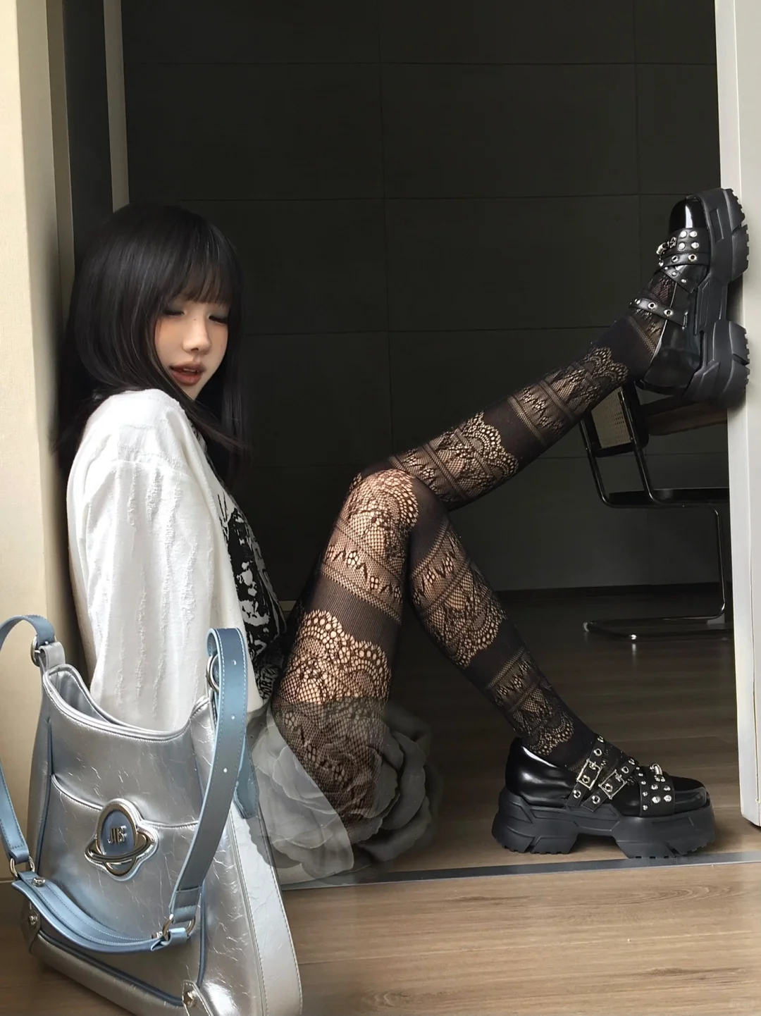 🕸️🕷️.