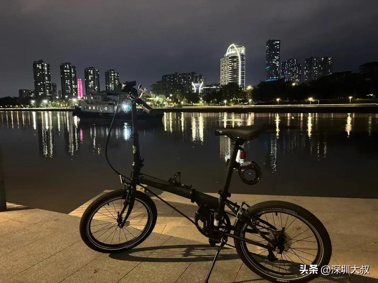 宏大叙事与一屋不扫何以扫天下

最近后台有读者问我，说经常看到“百年变局”“大国