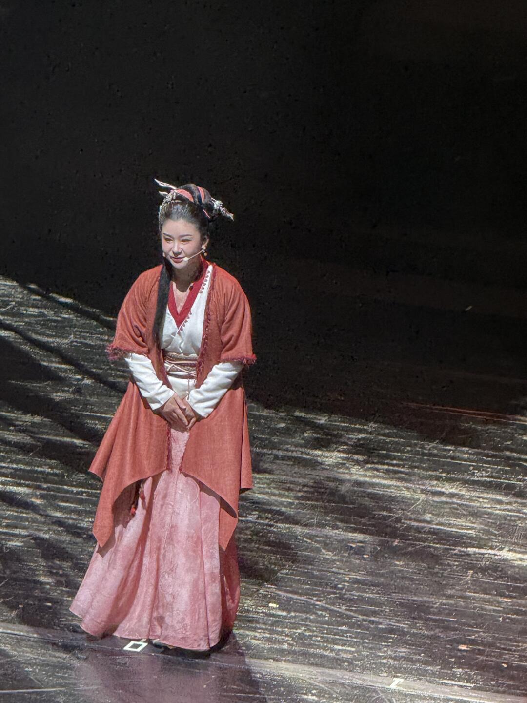 演员李小萌（王雷妻子）2026年近期动态（截至8月1日）
 
一、事业主线：深耕
