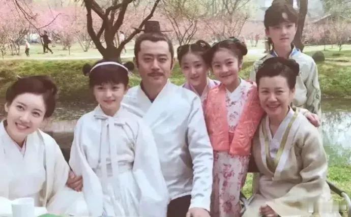 原来如此！看了这个花絮，终于明白为什么盛宏那么喜欢林小娘了… ​​​