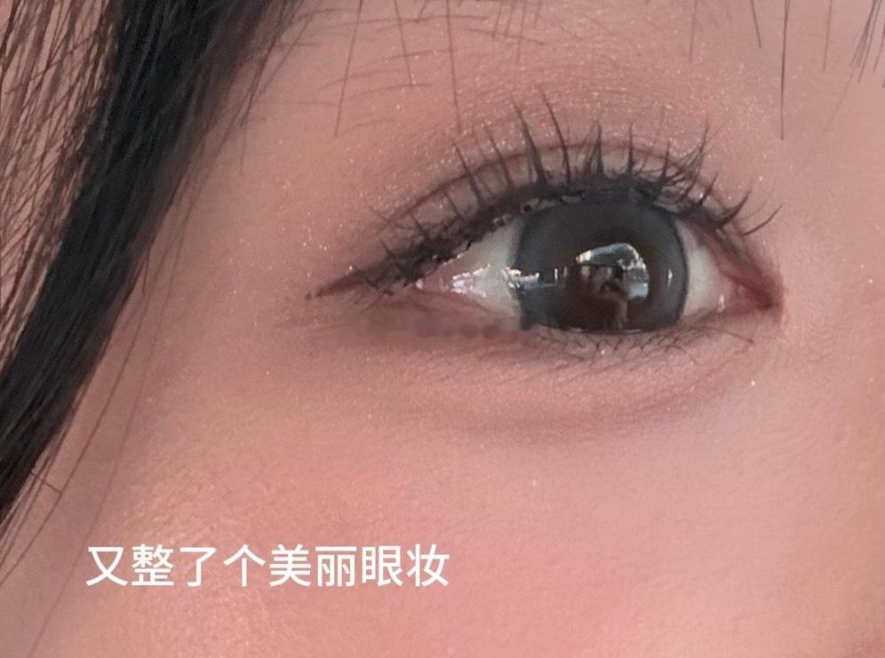 之前推的美瞳换🔗啦 品牌重新整理了库存，可以拍就是有货库存不多🔥🔥19r到