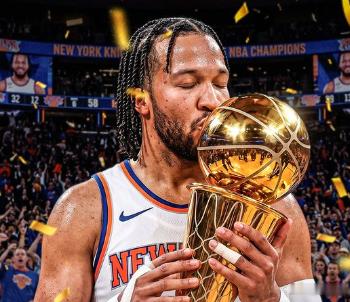 今日NBA总决赛第五场，尼克斯客场以大比分4-1战胜马刺，夺得本赛季总冠军。这是