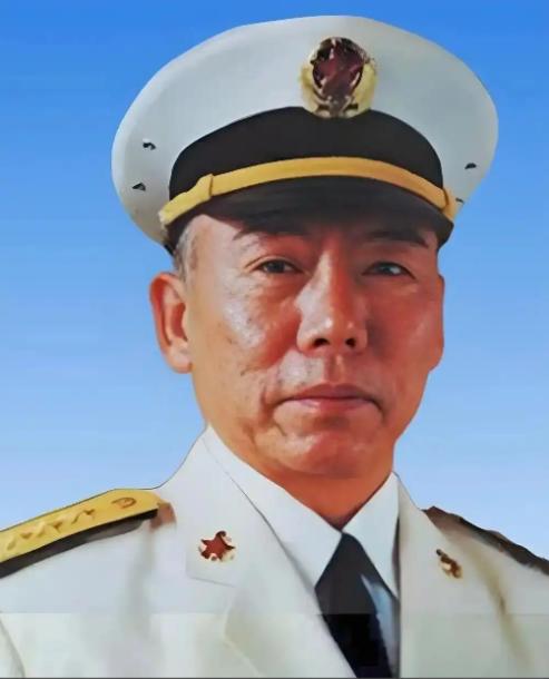 80年代末，海军司令员张连忠上将视察汕头海军供应站，见院内有磅秤，便亲自站上称重