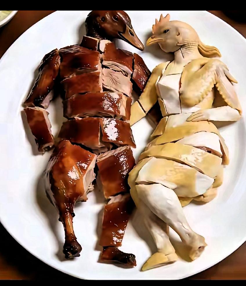 真是高手在民间啊！
刚刷到这个有创意的拼盘，求名！
不但拼盘的人是高手，而且评论