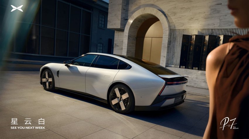 小鹏P7这次太全面了 3月18日19:00，小鹏P7新版型携星曜红、暗夜黑、星云