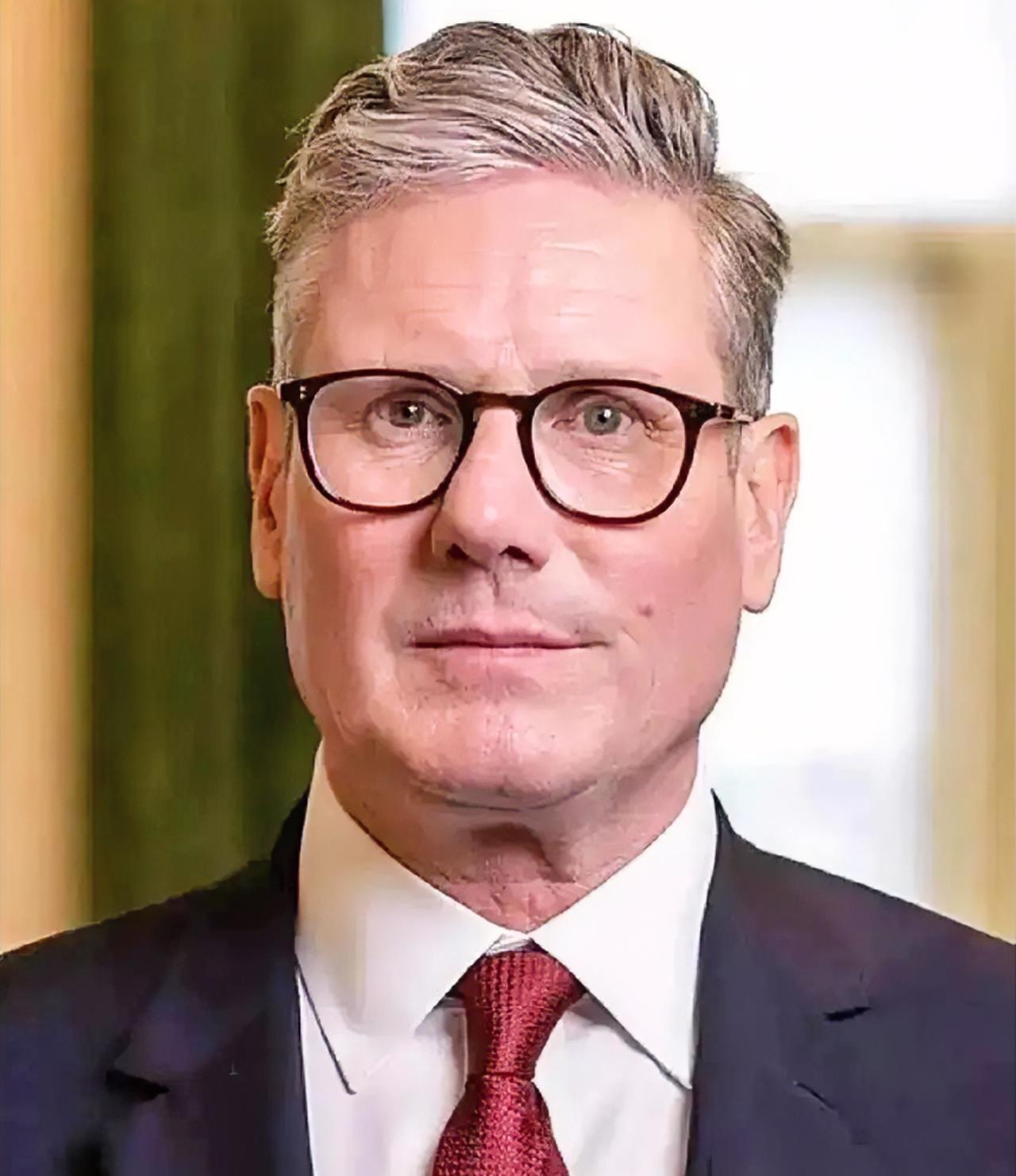 法英两国突然发布！
4月18日，法英两国突然宣布了个大动作：只要条件合适，他俩就