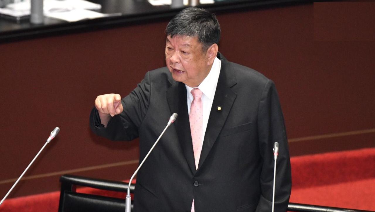 妈祖“立委”开骂：你们再吵，我就退党

国民党内部关于军购预算的“内战”今天有了