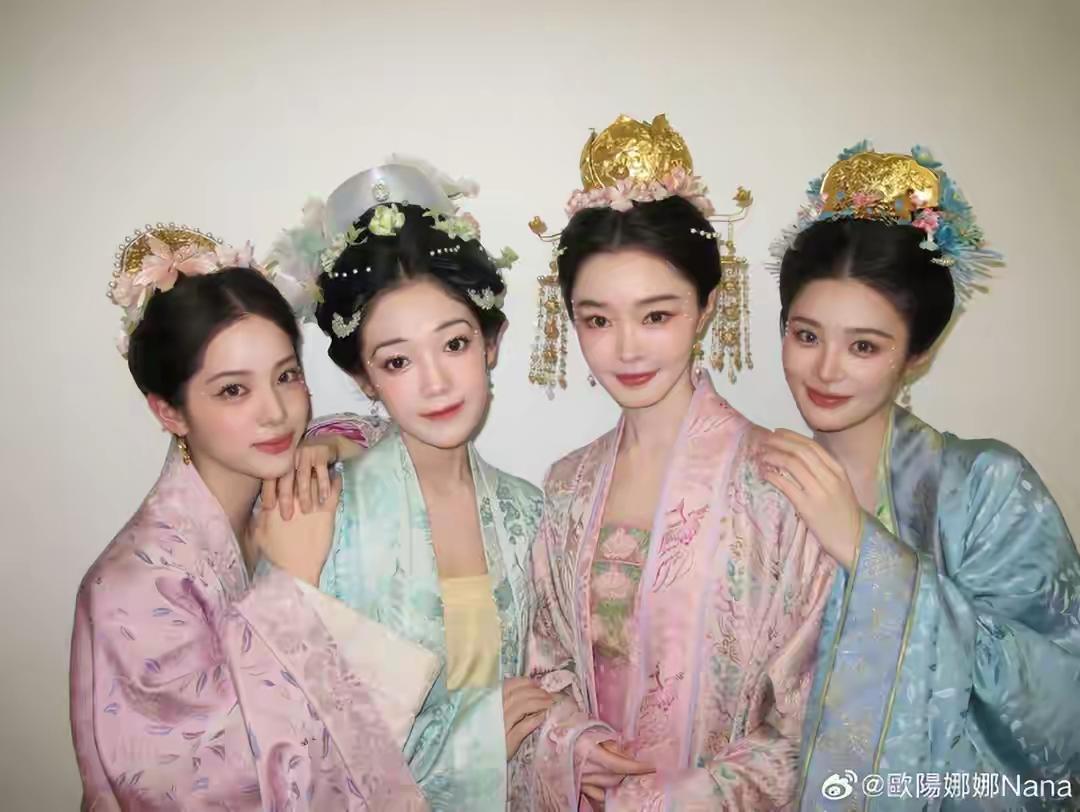 《被“好彩头”里的簪戴美到了！这才是刻在骨子里的中式浪漫》
 
被“好彩头”里的