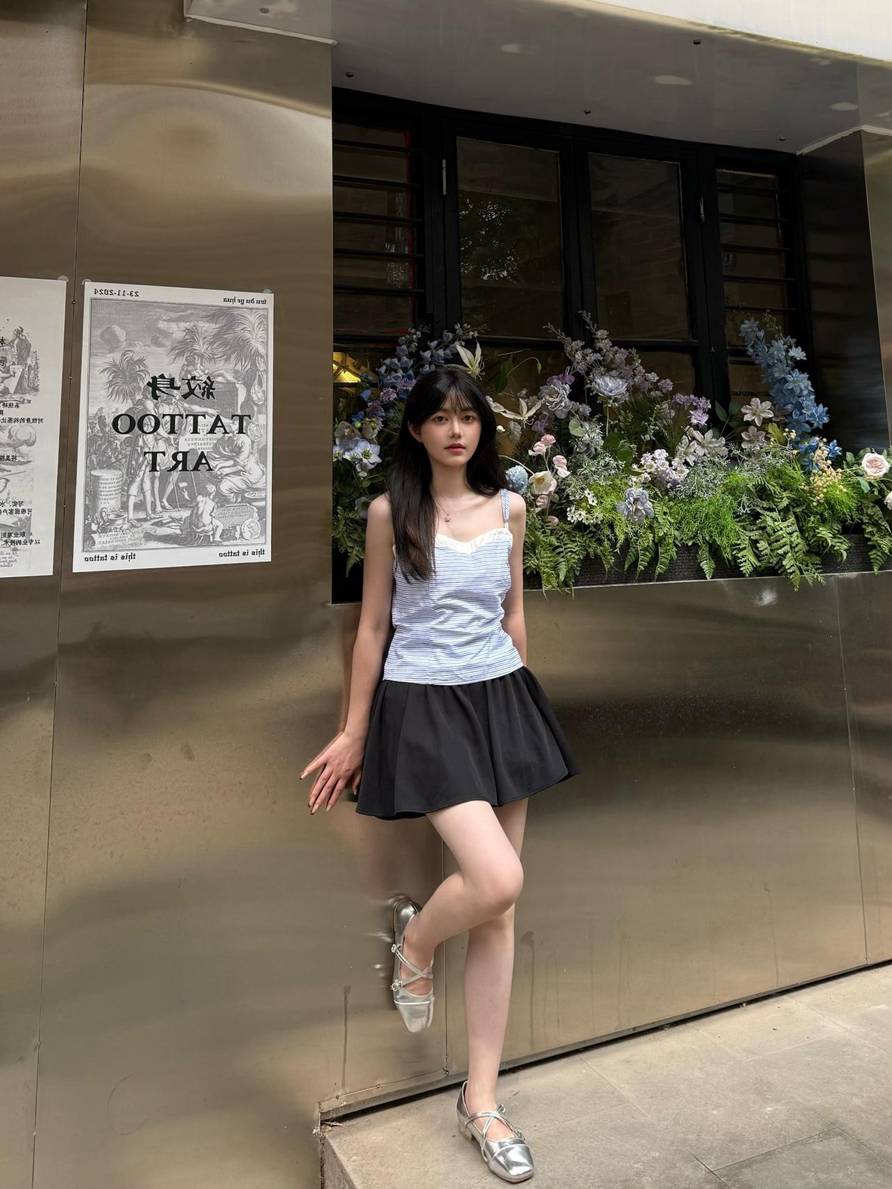 什么样的穿搭能够成为气质女神呢?夏日韩系甜妹OOTD｜蓝白条纹也太清爽了|||这