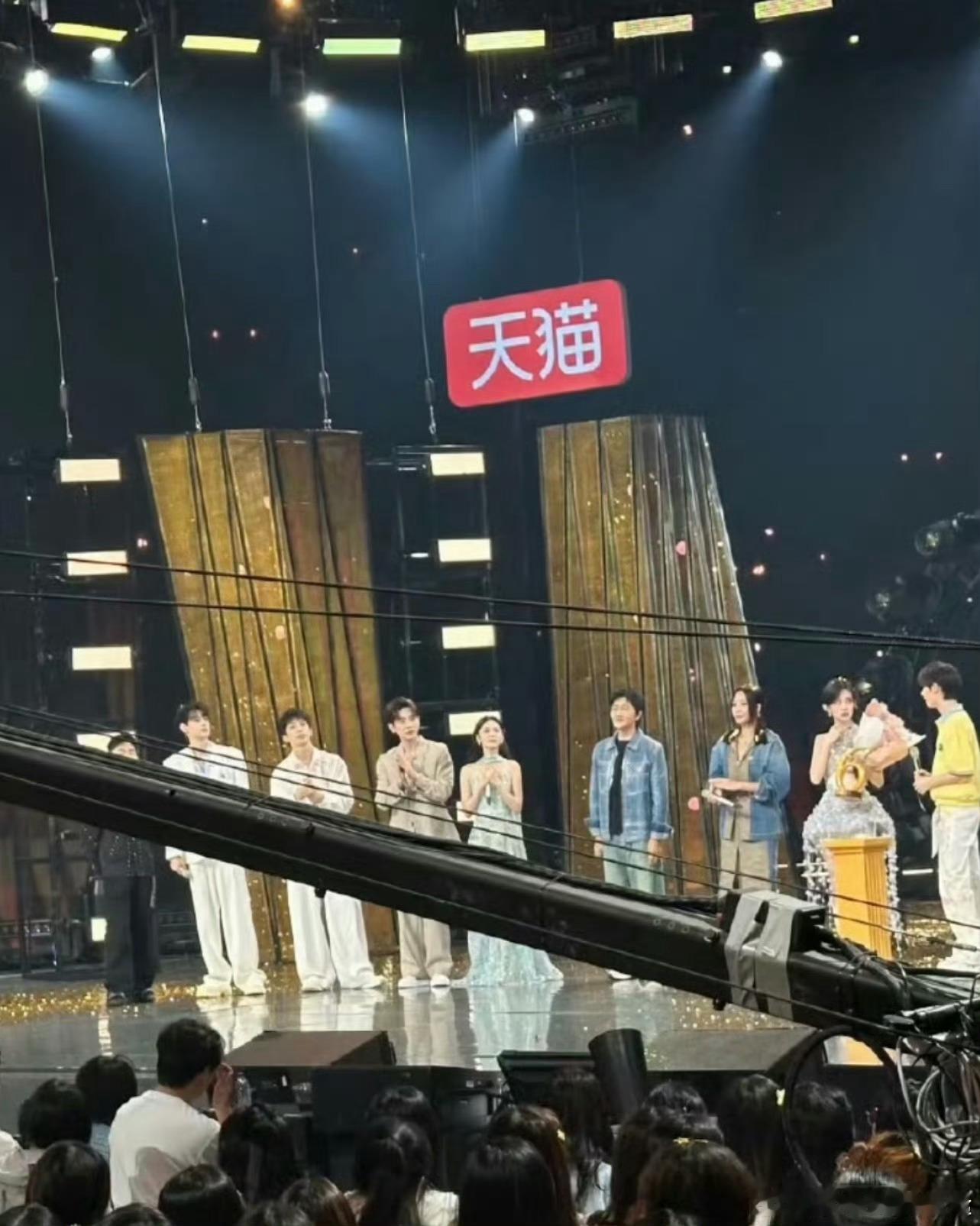 田栩宁头最小个最高 一眼看到田栩宁一眼看到田栩宁 ​​​