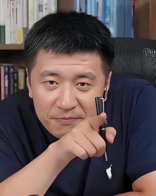 今天刷到一句让我破防的话
张雪峰帮助了这么多考生
但是他却没能有机会看到自己的女