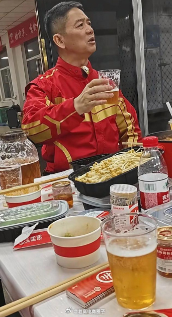 刘强东曾经奋斗过的地铺都成展览品了... 