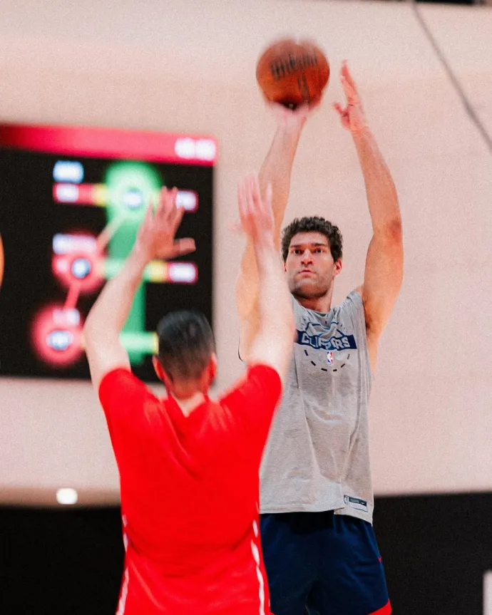 今日训练！博格丹，小琼斯已参加部分训练！洛杉矶快船队