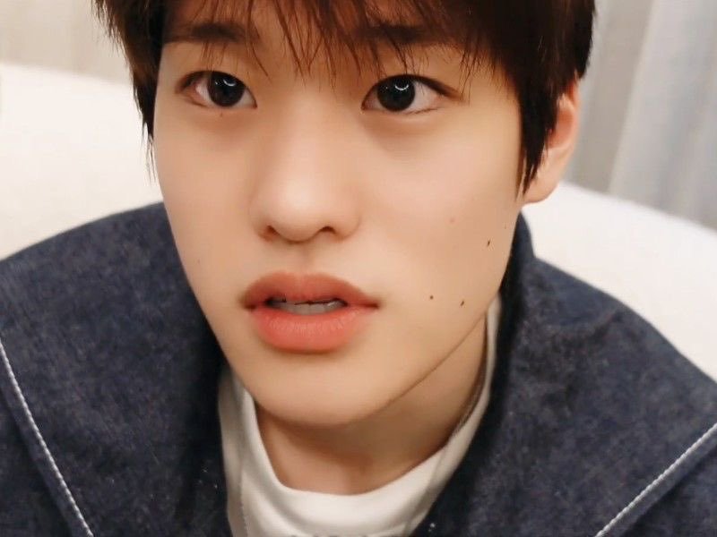 这个人总是烧烧的 他什么意思吧