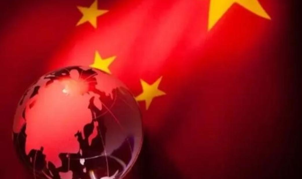 真是太反常，美国，法国，日本等西方国家惊奇发现，中国已经成为了全球的焦点，中国制