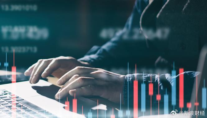 【网红大V15万进群费带人炒股被罚1500万】网红博主“荐股群”收费15万，群内