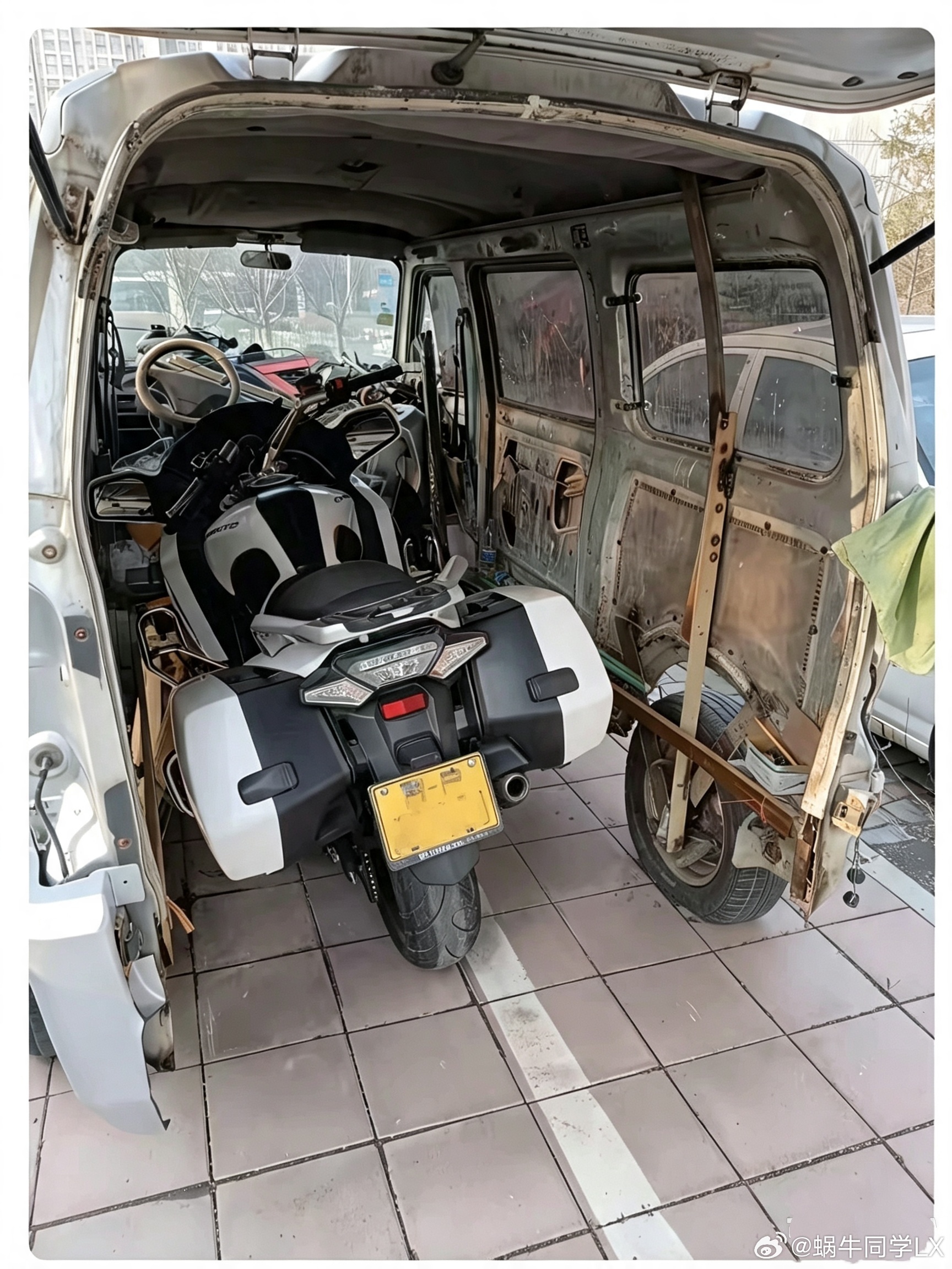 摩托车车库DIY，只要思想不滑坡，办法总比困难多