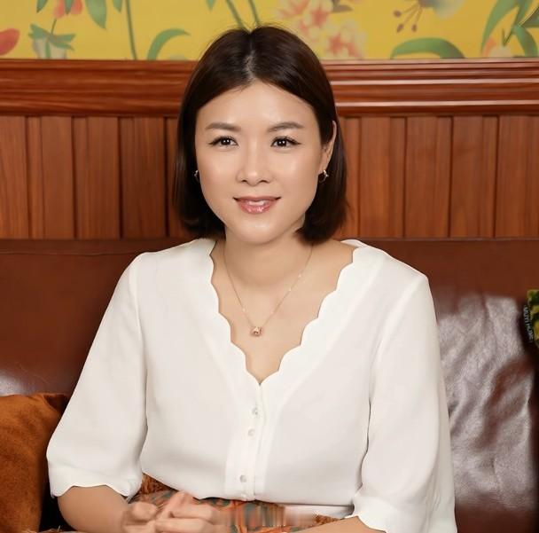 【On.cc】陳茵媺自爆全家佢話事　原來想做室內設計師藝人陳茵媺雖然近期少在幕前