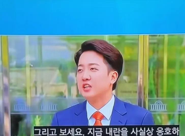 韩国总统候选人李俊熙的麻烦来了，据知情人爆料，韩国现在正在考虑要罢免李俊熙议员的