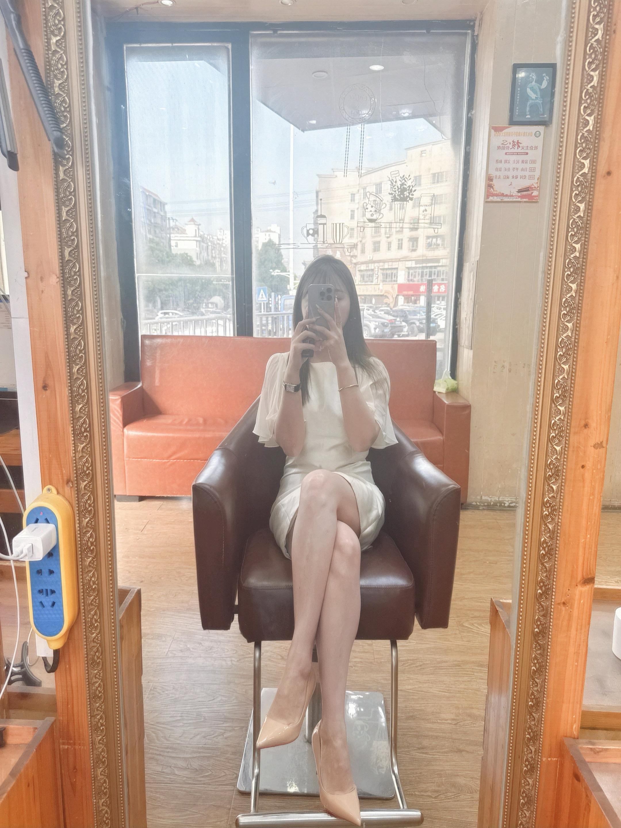 日落归山海，山海藏深意，没有人不遗憾，只是有人不喊疼