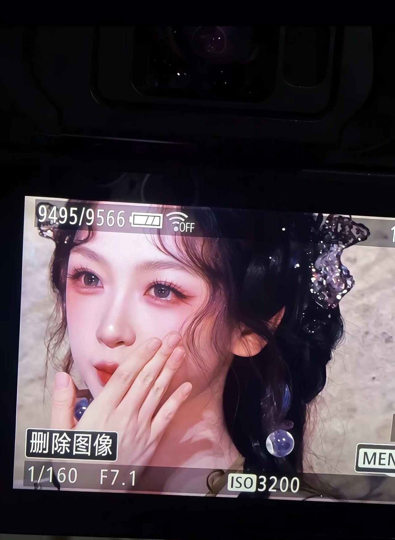 姐姐😭
长生骨 虞书欣 杀青快乐 何盼