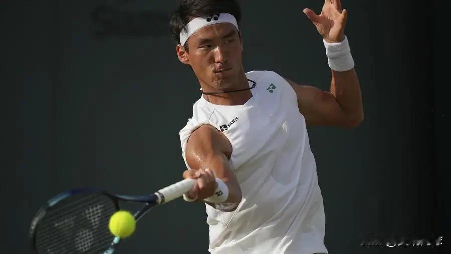 ATP CH125🇬🇧伊尔克利 男单首轮
🇨🇳A布云朝克特131以7-6