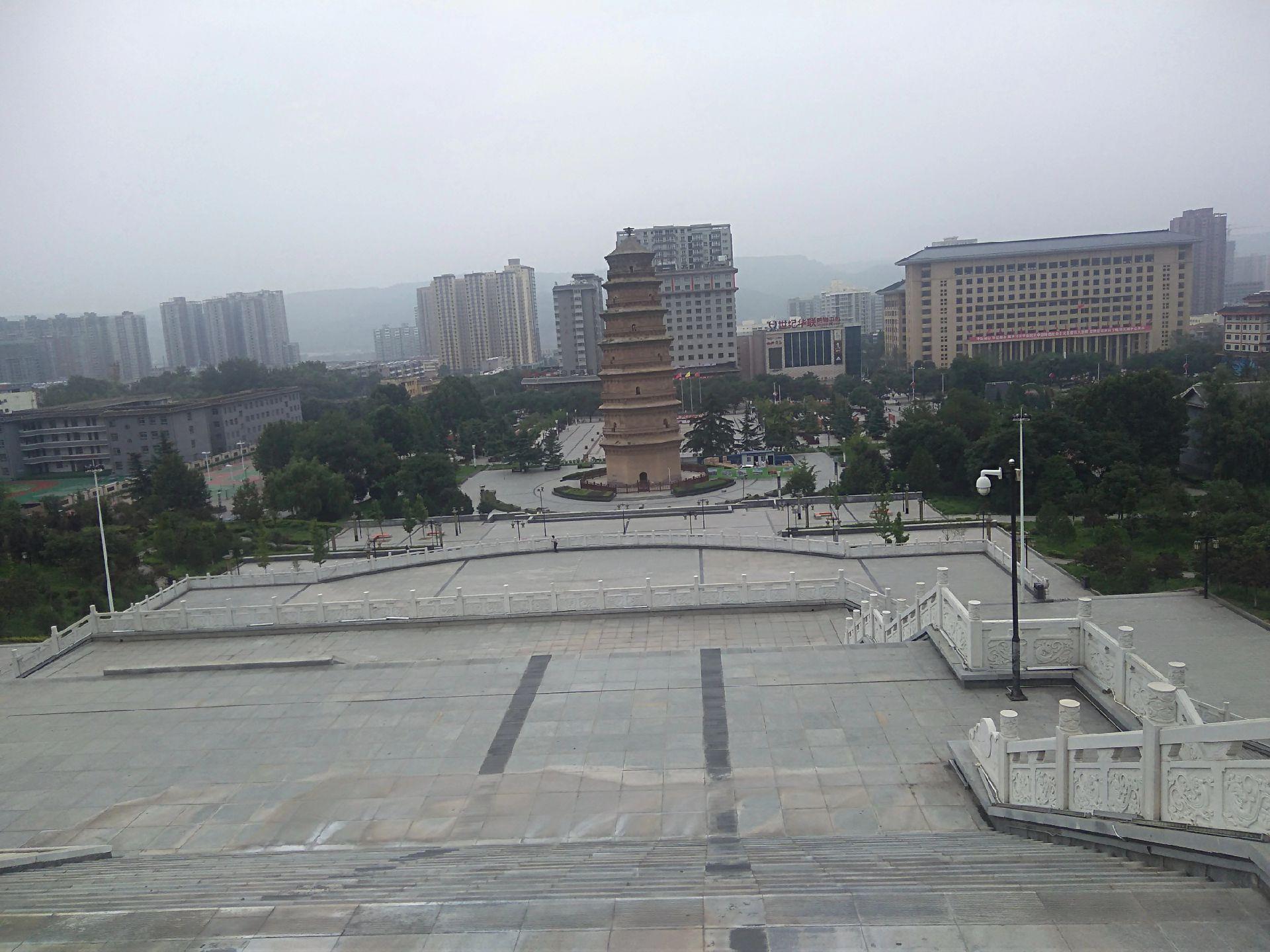 开元寺塔一一彬州市城市标志，也是彬州人民的骄傲。
