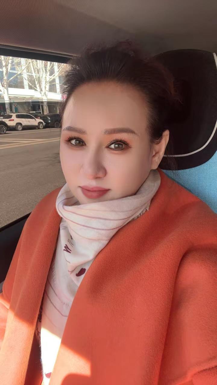 独闯江湖的小女子 女人一定要活成自己喜欢的样子 我的魅力不止一面