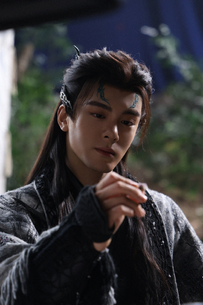 曾舜晞武拾光大吸粉 曾舜晞正气曾舜晞正气，曾舜晞武拾光大吸粉，咱就说这个打戏带感