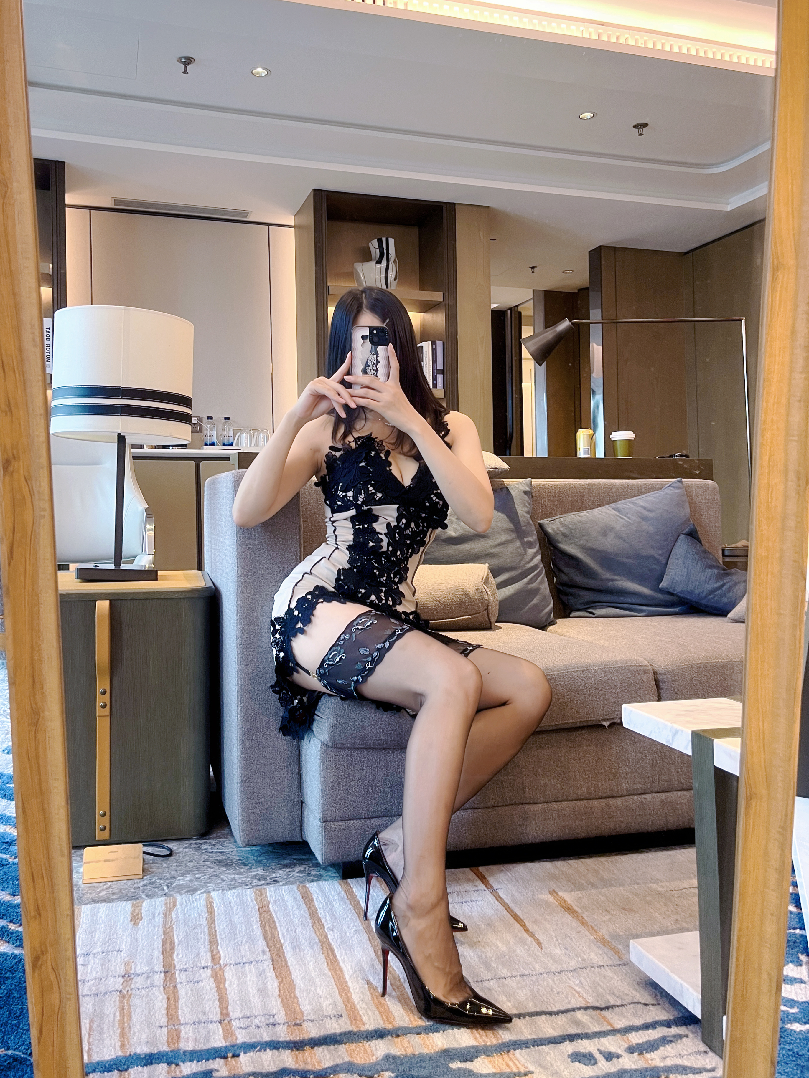 今日人设 有距离感的成熟大姐姐～