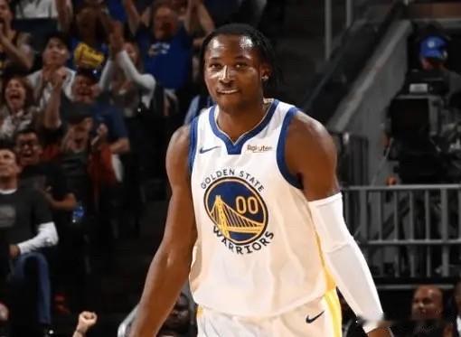 07月31日根据ESPN的消息，库明加认为勇士在过去四个赛季中在发展他方面限制了