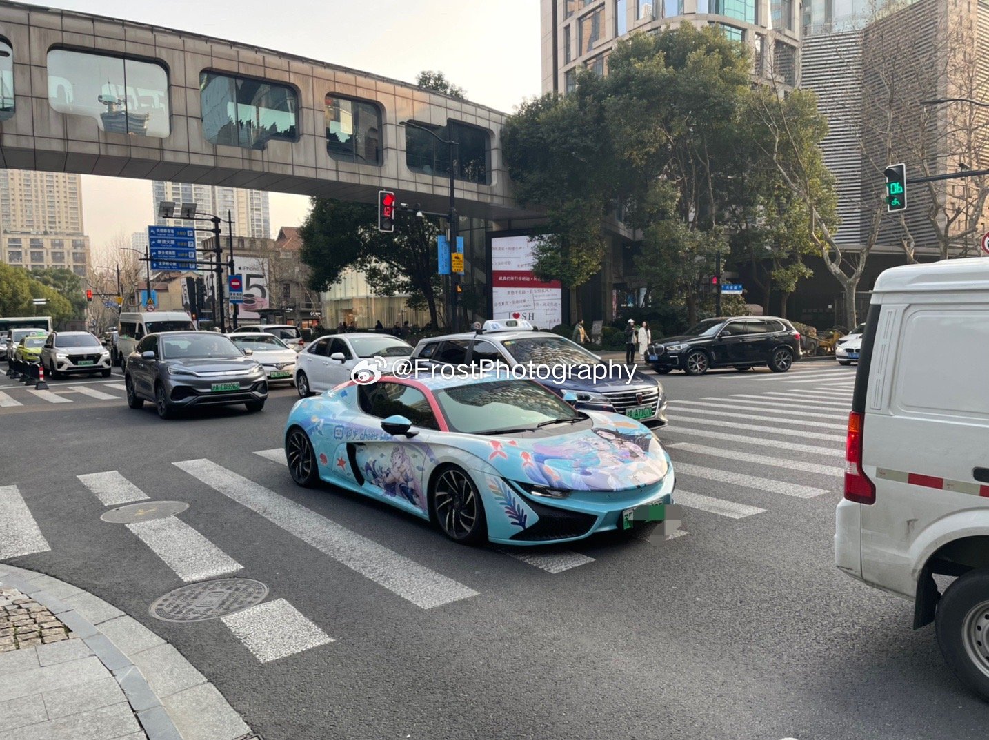 厉害了，买这个车的是什么人啊[哆啦A梦害怕]#超跑# ​​​