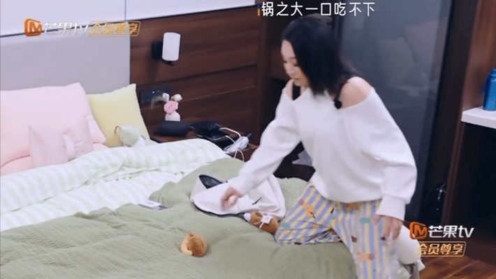 VaVa说自己分手是因为浪姐 在《浪姐》的舞台上，VaVa看到了无数姐姐们的不懈