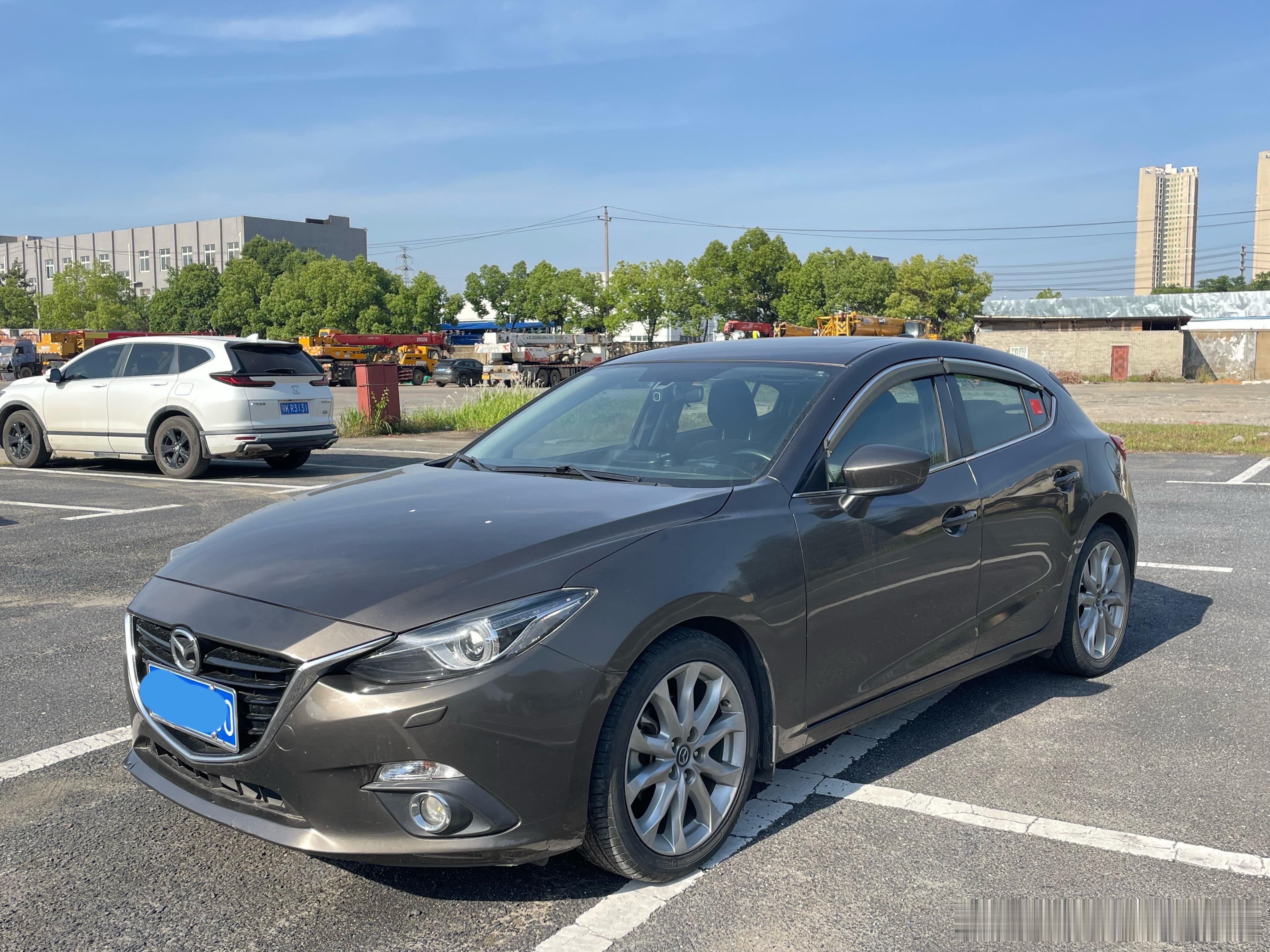 2.0L两厢旗舰昂科赛拉已定正在过户。  ​​​