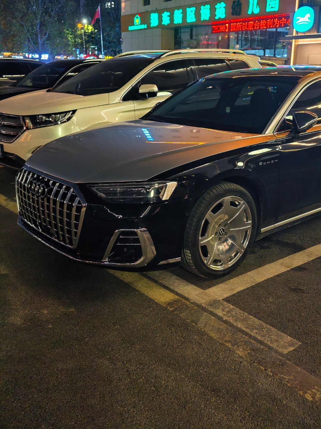 看看什么才是真正的大A8，帅不帅奥迪a8