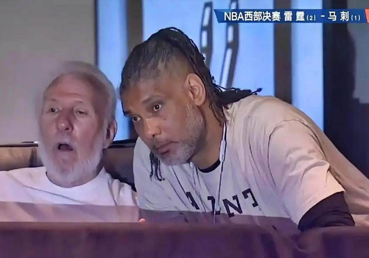 恭喜尼克斯获得本赛季的NBA总冠军，三件事
第一：现在NBA，锋线的作用越来越重
