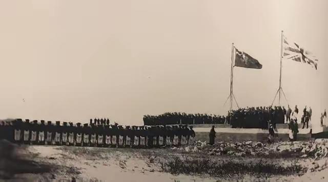 1972年，我国在威海卫海域打捞出一艘潜艇，拆解下908吨钢材，然而，英国首相却