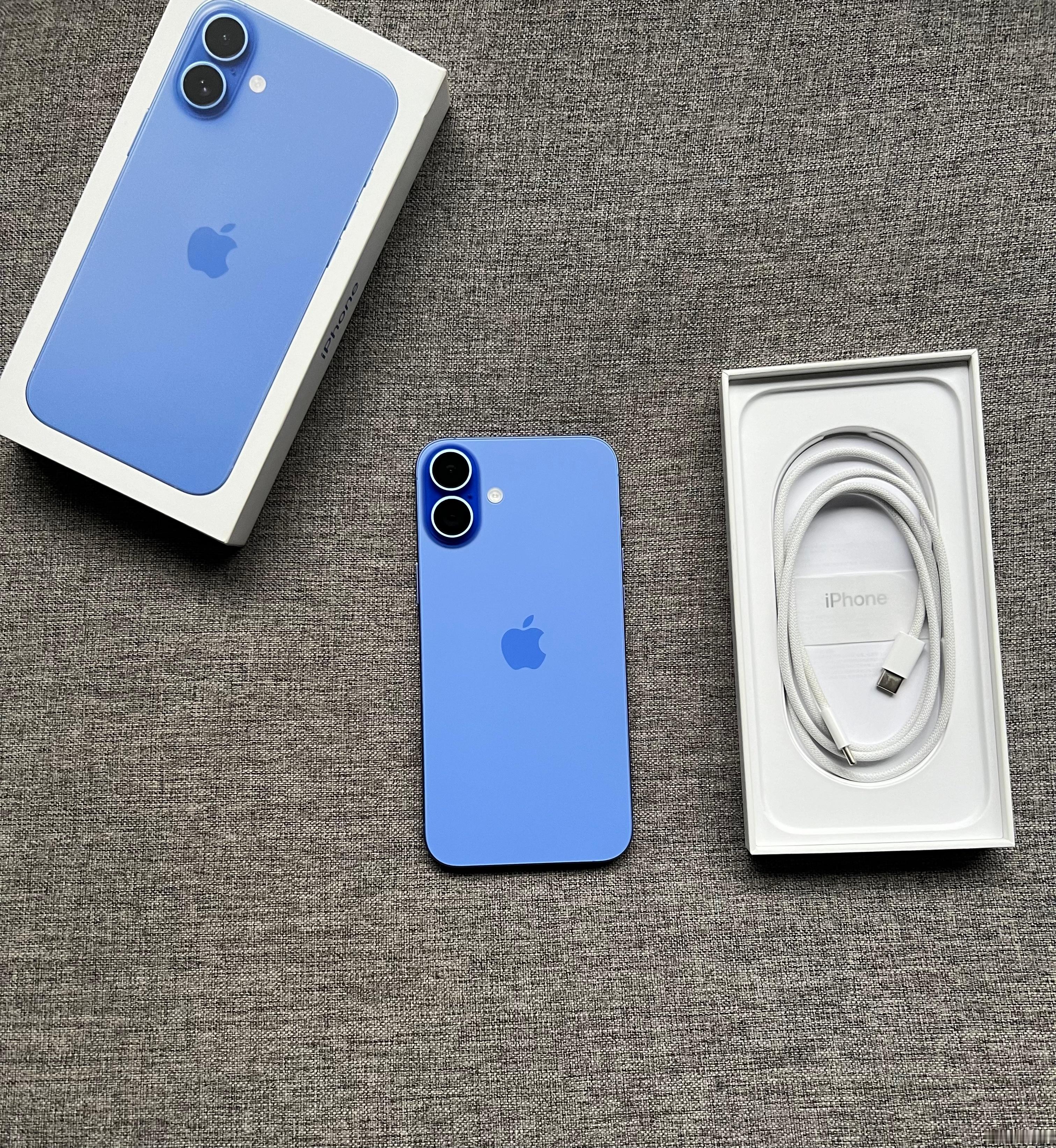 国行iPhone16 Plus 128G 群青色，99新全套，电池效率100，全