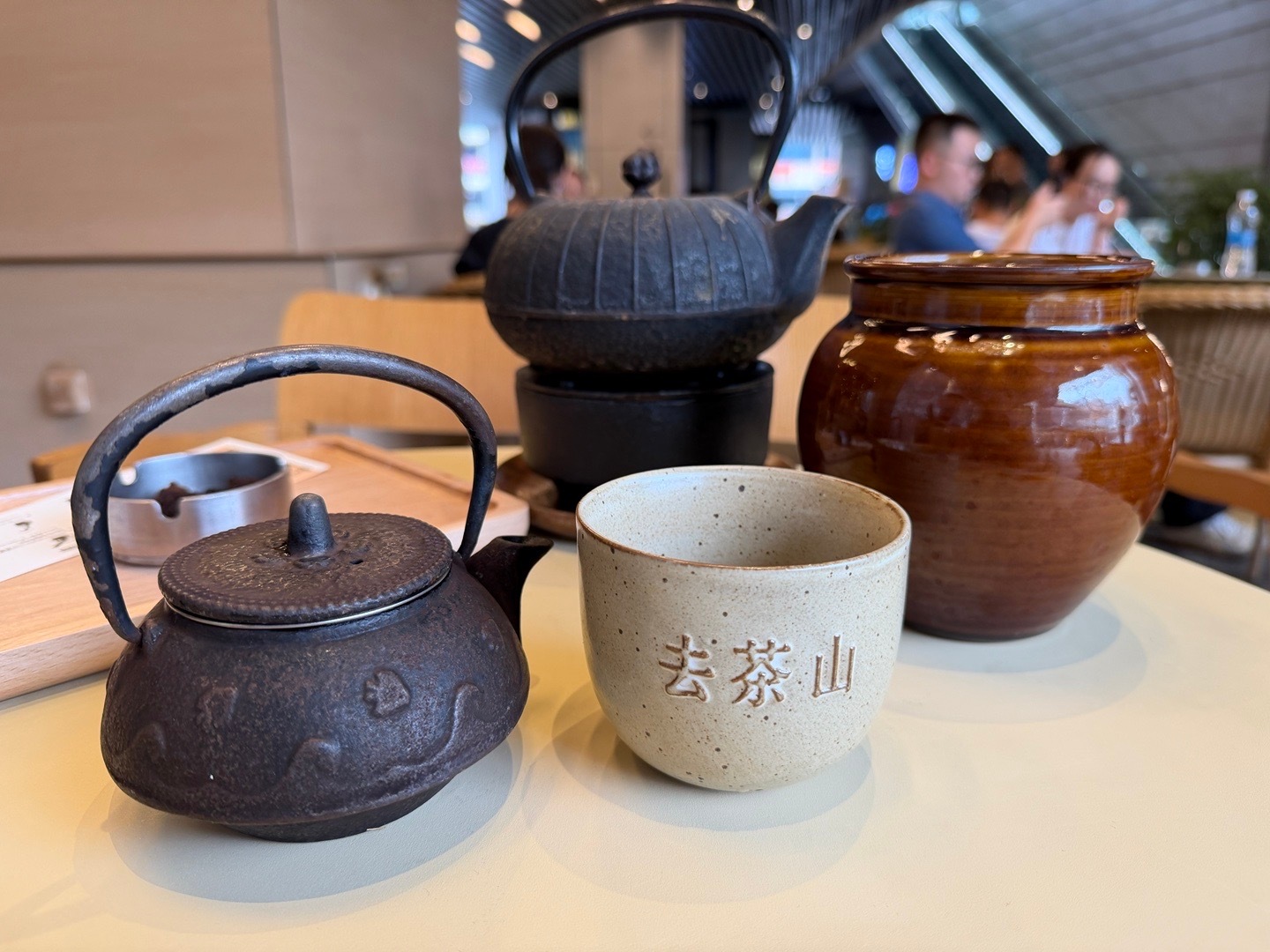 【去茶山】线下店，这么有仪式感啊？我一个人喝，4-5个道具！放假的时候我就喜欢点