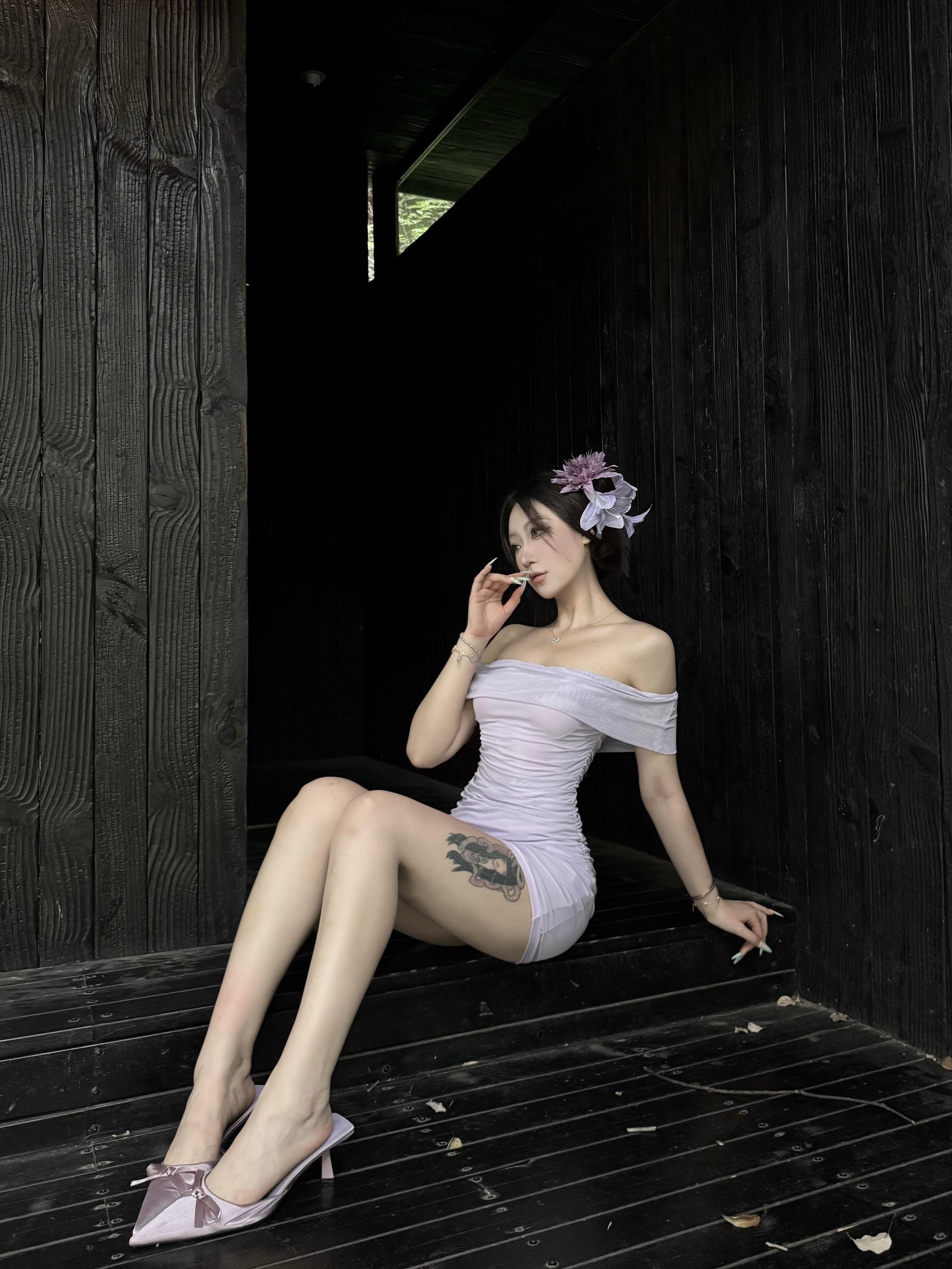 紫色 穿搭 拍照姿势 杭州拍照