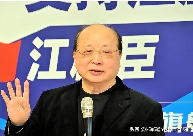 胡志强抱病出席茶叙誓师大会，公开力挺卢秀燕、江启臣 。
今天胡志强与前台中县长廖
