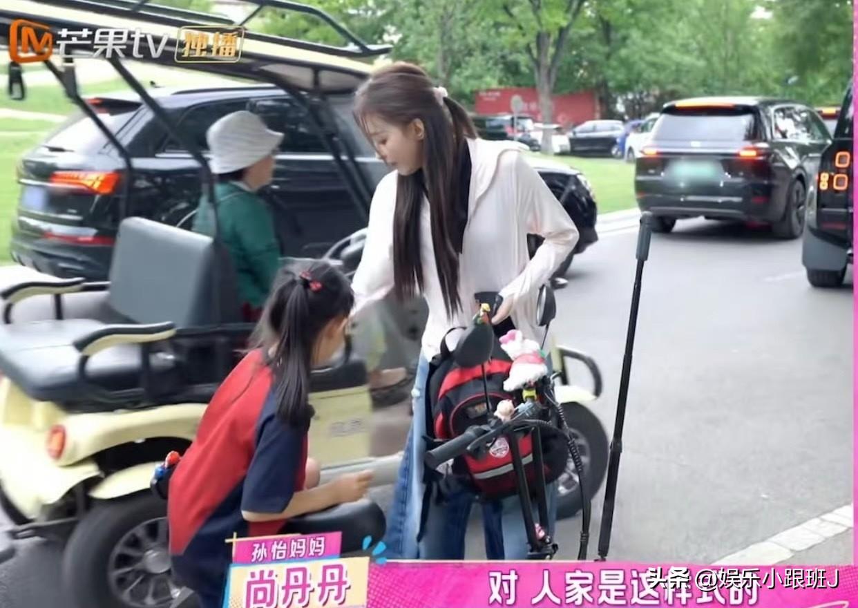这基因开挂了吧！大福以后是要进娱乐圈的长腿欧尼呀~父母的基因确实很重要，董子健身