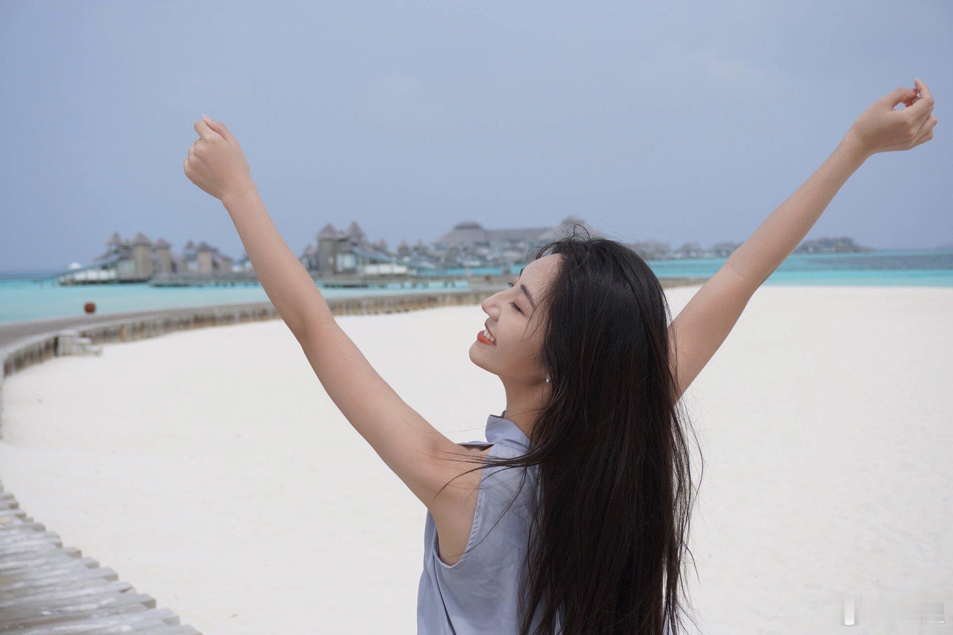 苏眉月 🏖 央视2023主持人大赛选手，马尔代夫度假碎片 ​​​