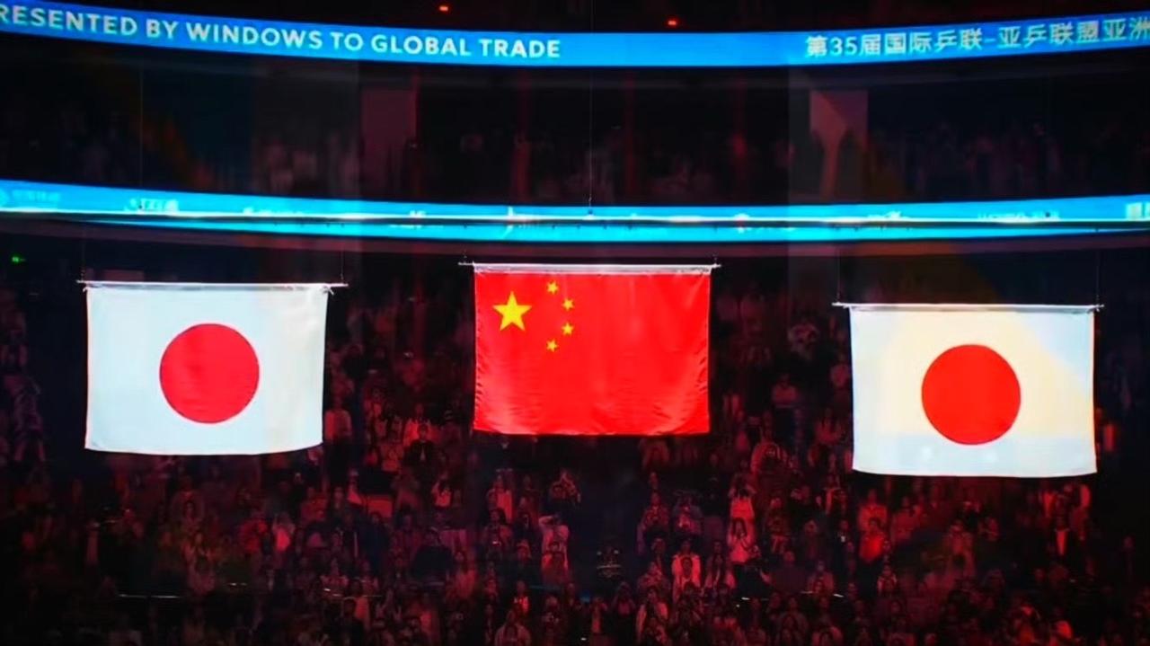 抗日胜利！恭喜王楚钦再次捧起亚洲杯奖杯