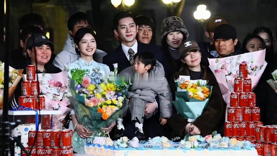 恭喜丞磊徐若晗《玉簟秋》杀青大吉（就这两天了）！结束了将近五个月的拍摄！这也是丞