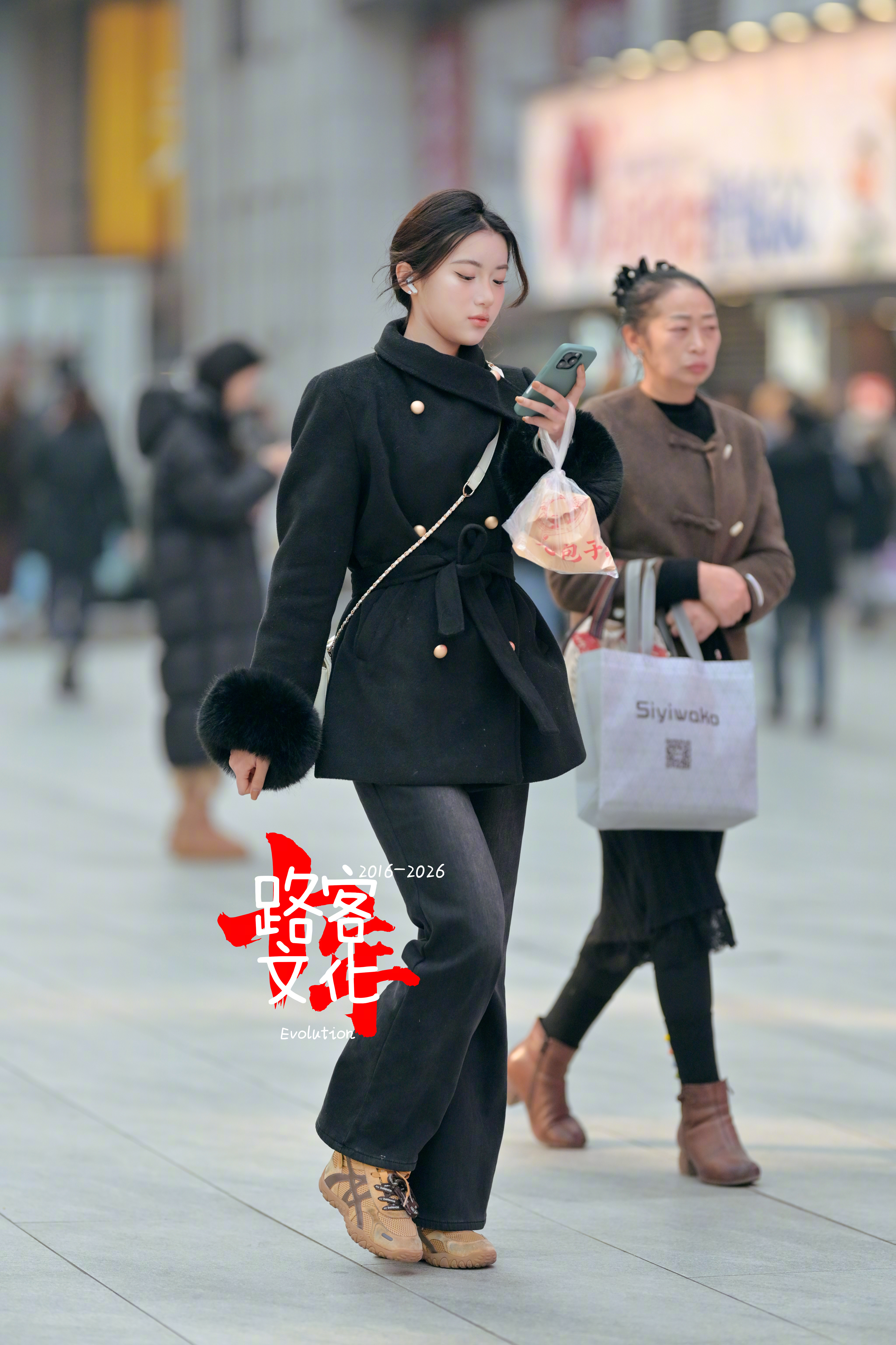 小姐姐的步伐好好看 